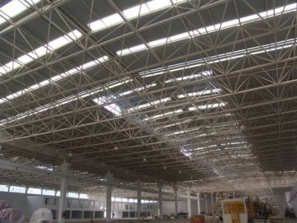 吐鲁番网架工程施工中需要注意哪些事项?