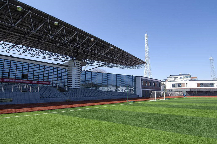 吐鲁番体育场看台网架工程